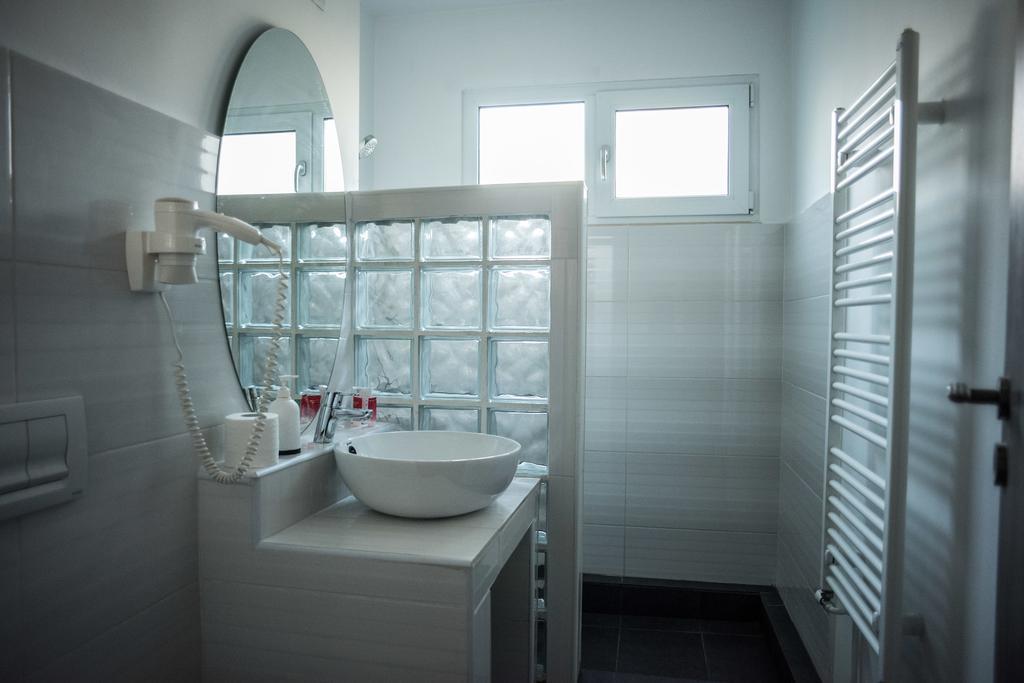 Executive Apartments 2 Крайова Экстерьер фото