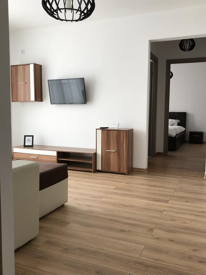 Executive Apartments 2 Крайова Экстерьер фото
